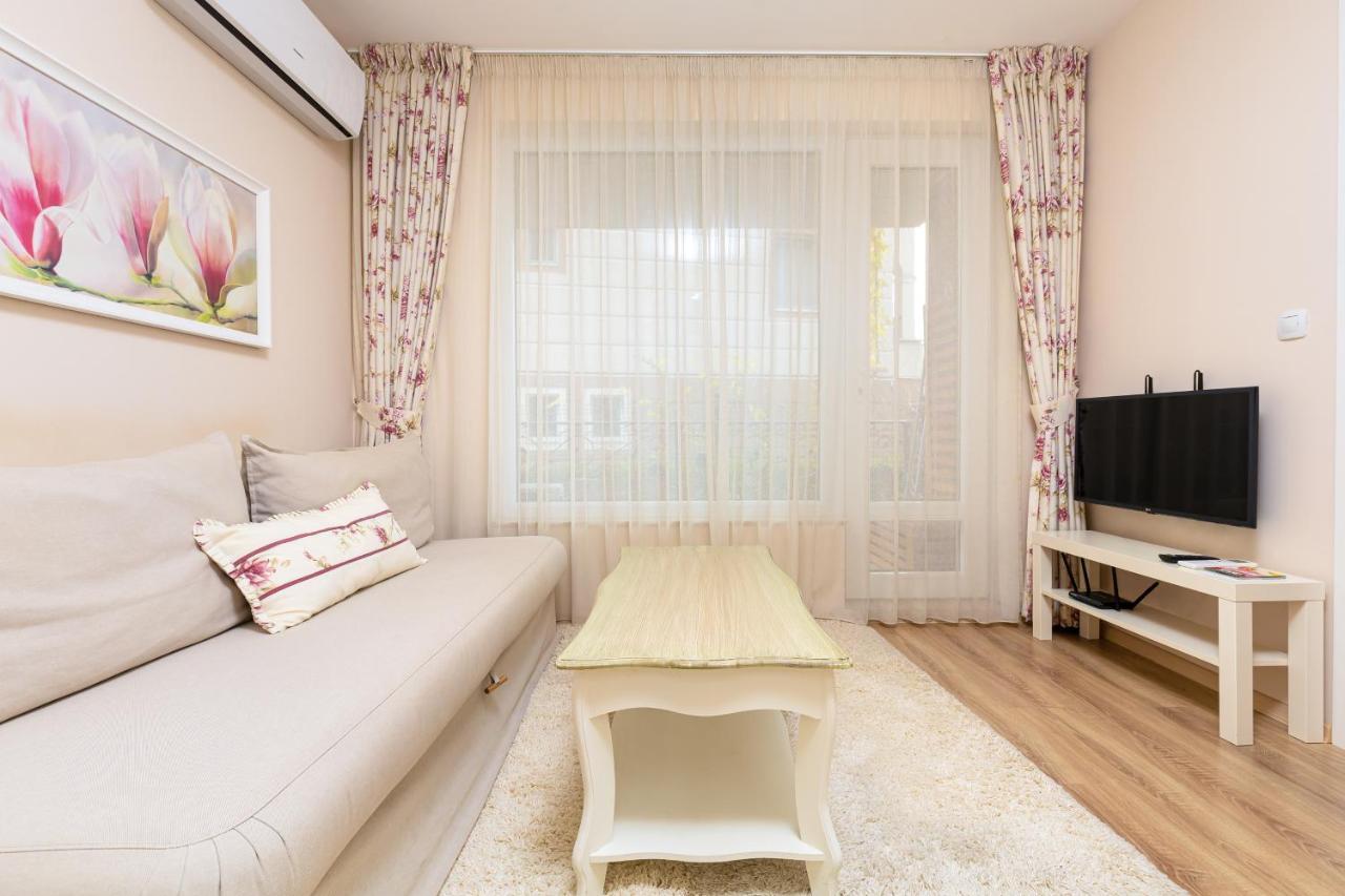 Bright & Cozy 1Bd Flat With A Terrace And Parking Lejlighed Plovdiv Eksteriør billede